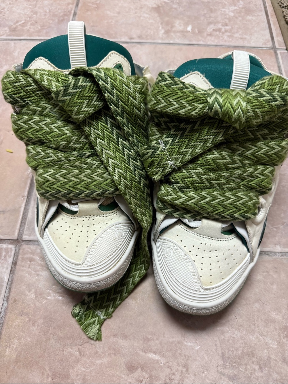 Men’s lanvin White & Green Sneakers with Wide Green Patterned Laces size 9